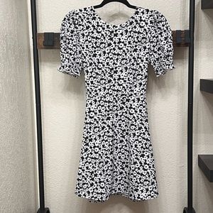 Forever 21 floral puff sleeve dress